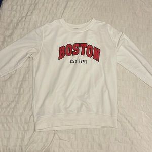 white/red sweat shirt